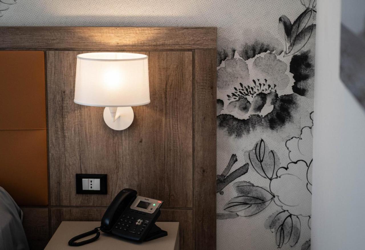 Hotel Pontemare Palermo Buitenkant foto