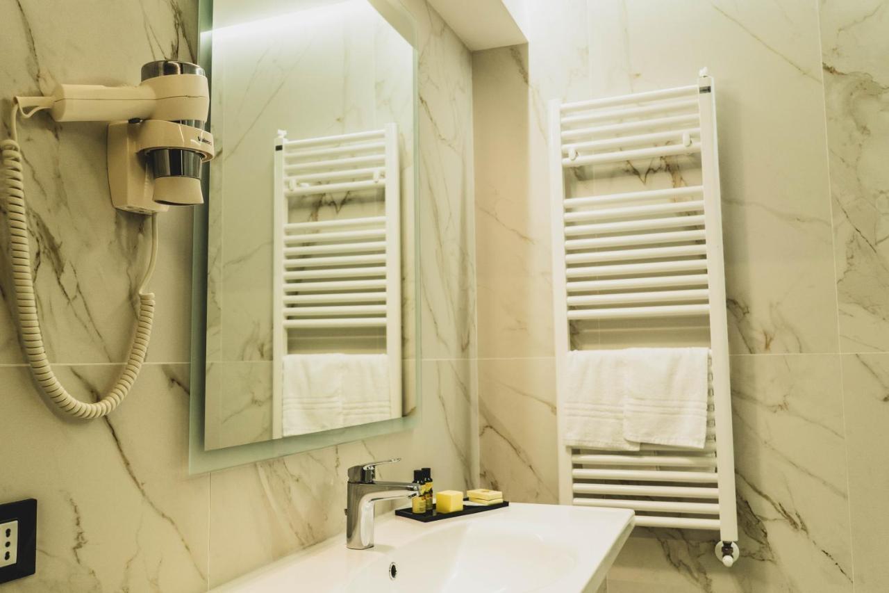 Hotel Pontemare Palermo Buitenkant foto